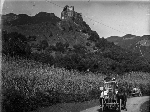 ხოტევის ციხე <br>
1900-1910 <br>
Khotevi Castle