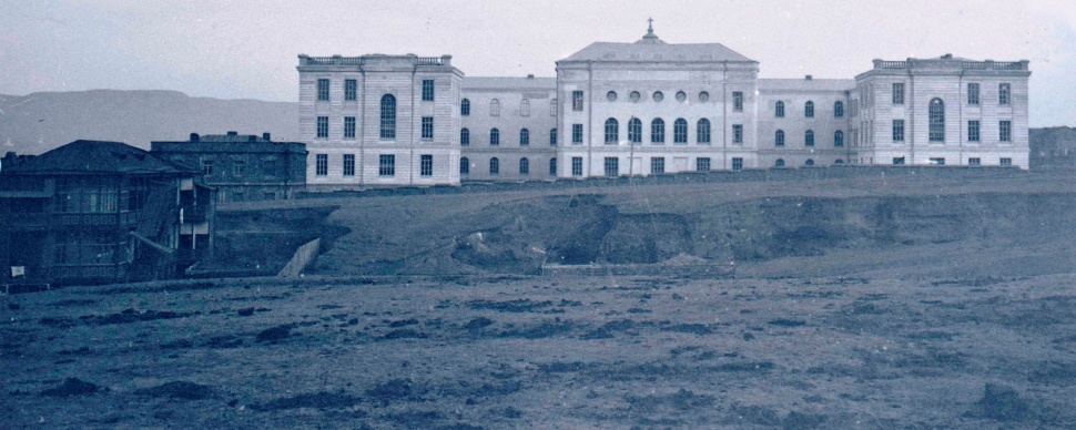 თბილისის სახელმწიფო უნივერსიტეტის შენობა. 1918 წელი