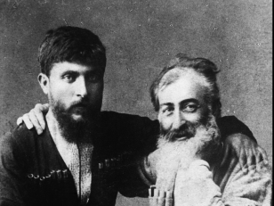 ვაჟა-ფშაველა და ალექსანდრე ყაზბეგი <br>
თბილისი, 1890-იანი წლები  <br>
ალექსანდრე როინაშვილის ფოტო <br>
Vazha-Pshavela and Alexander Kazbegi <br>
Tbilisi, 1890s <br>
Alexander Roinashvili's photo <br>