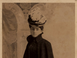 უცნობი ქალბატონი<br>
ნიკოლოზ საღარაძის ფოტოკოლექცია <br>
ქუთაისი
[1880-1917]<br>
Unknown lady <br>
Kutaisi
Nikoloz Sagharadze's photo collection