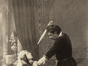 სცენა სპექტაკლიდან „სამშობლო“.  ლადო მესხიშვილი და მაკო საფაროვა როლებში<br>
თბილისი, 1882 წელი <br>
ალექსანდრე როინაშვილის ფოტო <br>
A scene from the play "Samshoblo". Lado Meskhishvili and Mako Sapharova in the roles<br>
Tbilisi, 1882<br>
Alexander Roinashvili's photo <br>