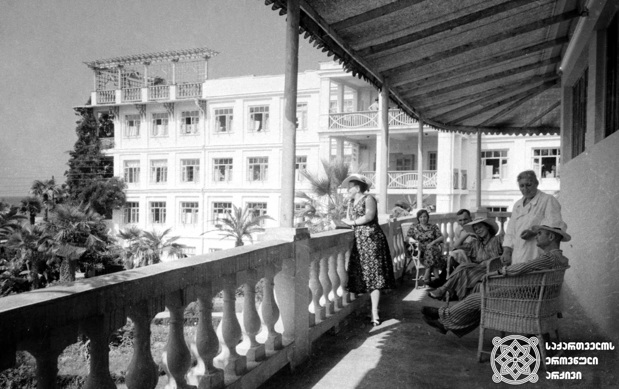 სანატორიუმი „აფხაზეთი. ახალი ათონი, 1951 წელი. <br>
The Sanatorium “Apkhazeti”. Akhali Atoni, 1951.