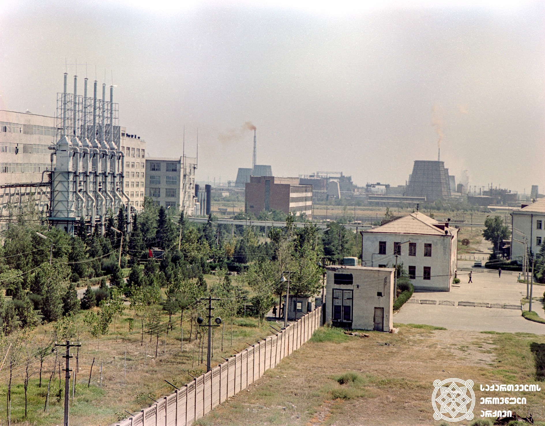 რუსთავის ქიმკომბინატი. 1971 წელი.
<br>
Rustavi chemical factory complex. 1971.