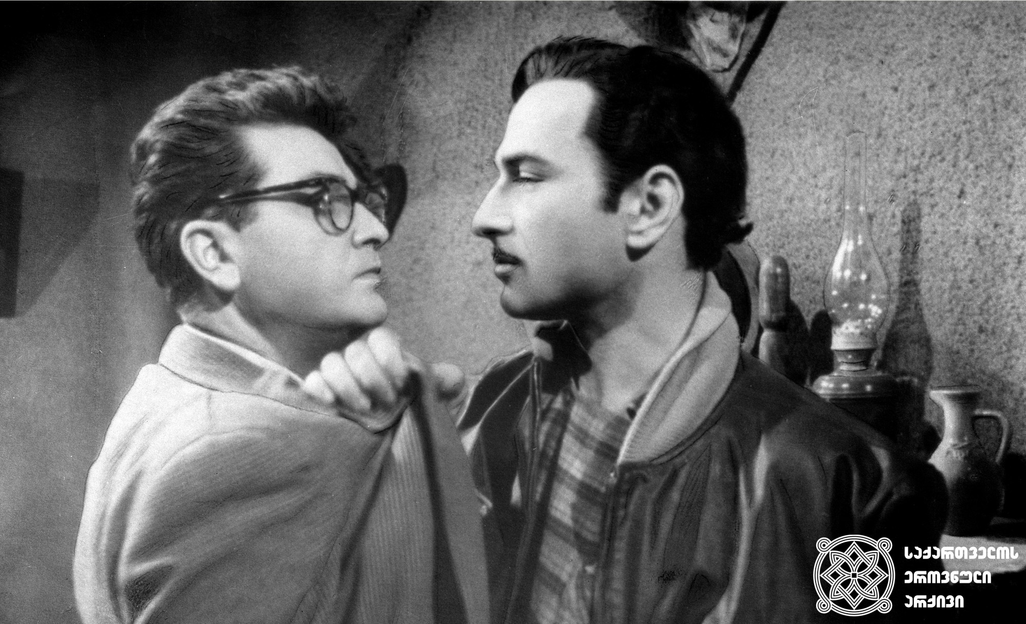 Მხატრული ფილმი „თხუნელა“. ადამიანი - რამაზ ჩხიკვაძე. <br>
1962 წელი. <br>
Feature film "Tkhunela". Ramaz Chkhikvadze as a Human. <br>
1962. <br>